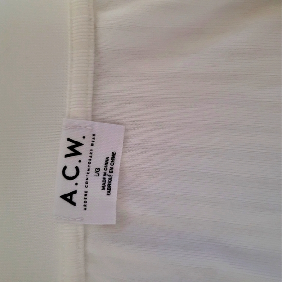 Ardene collared cropped t shirt size large - Picture 2 of 3